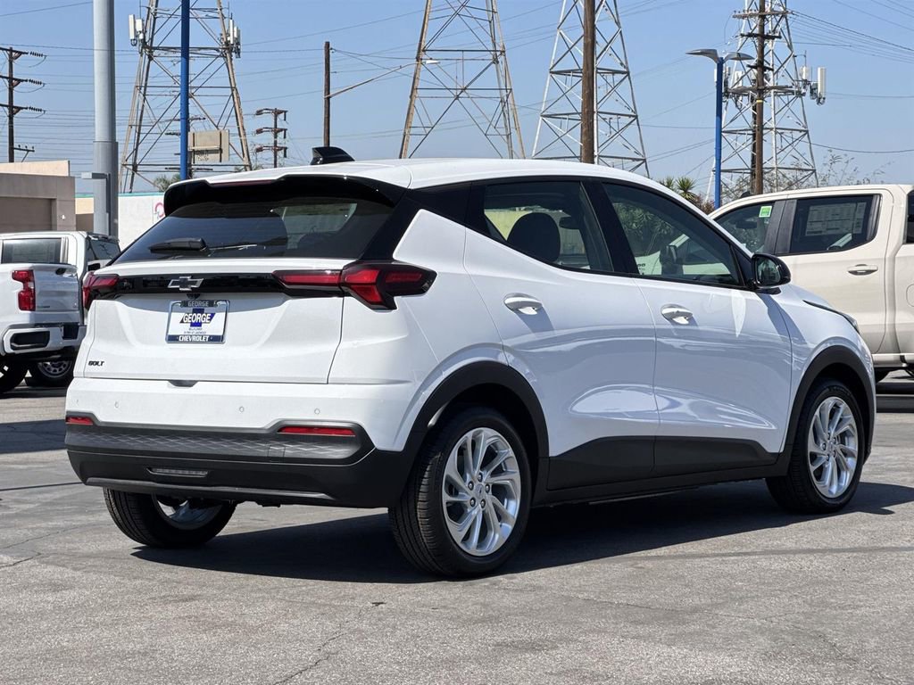 New 2027 Chevrolet Bolt LT w/ Comfort Package image 5