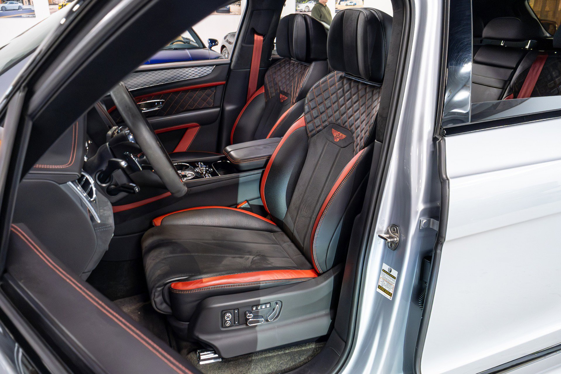 Used 2021 Bentley Bentayga Speed AWD/4WD image 6