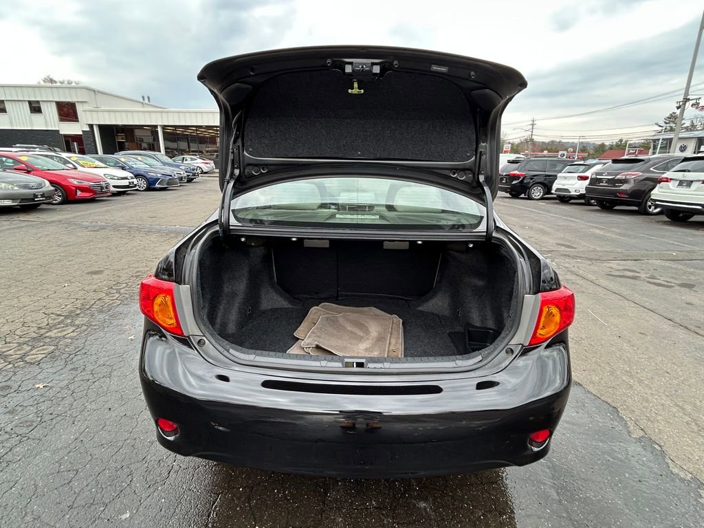 Used 2010 Toyota Corolla LE image 12