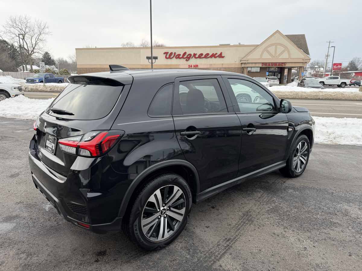 Used 2021 Mitsubishi Outlander Sport ES image 5