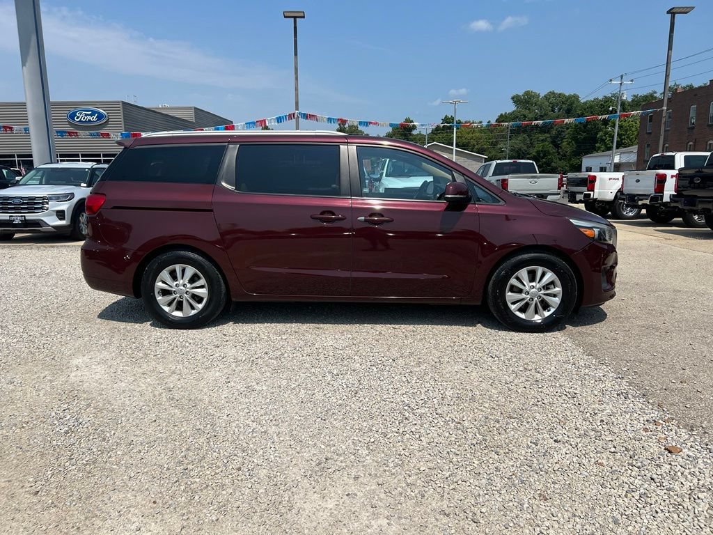 Used 2015 Kia Sedona LX w/ LX Convenience Package FWD image 9