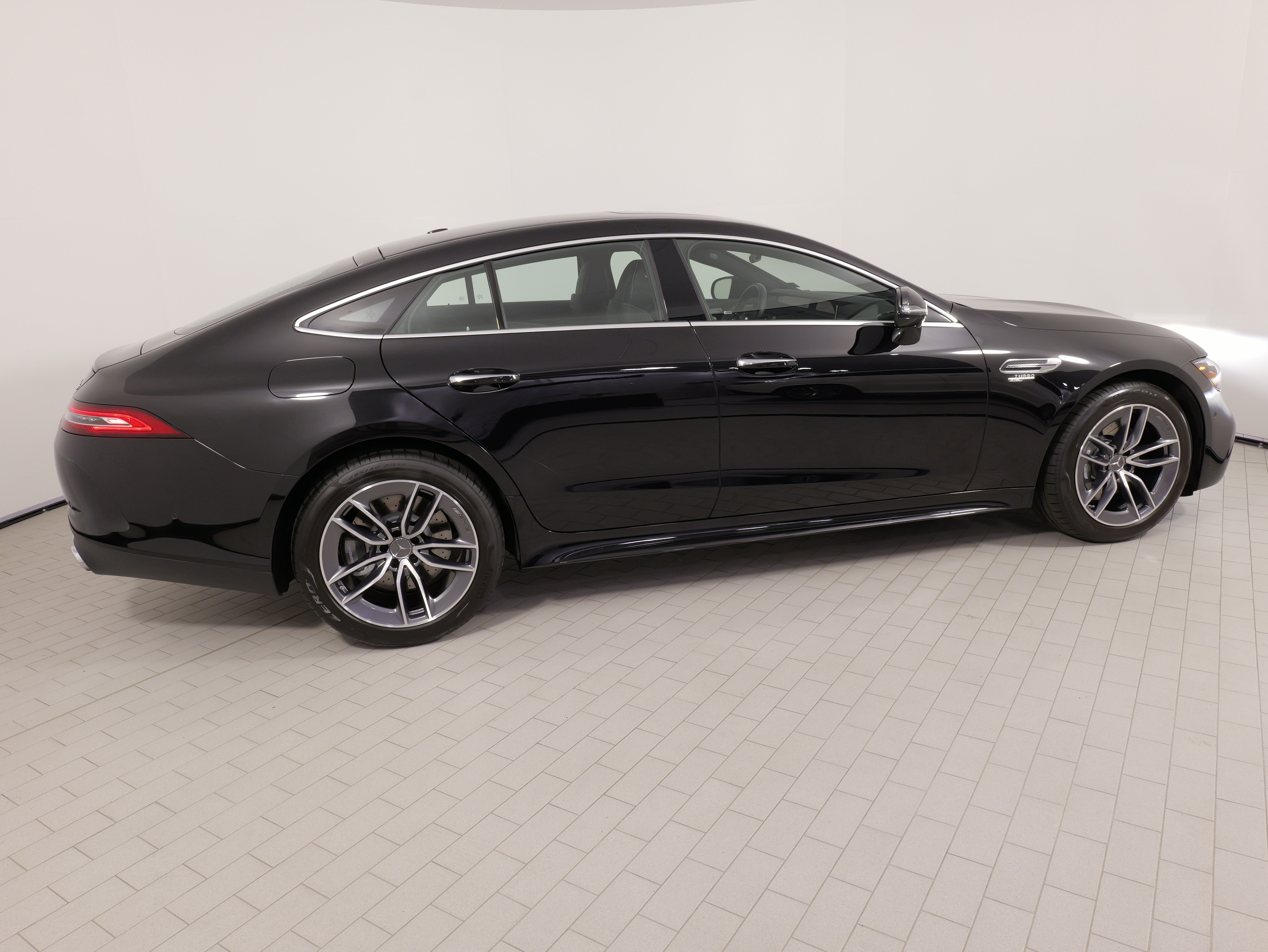 Used 2024 Mercedes-Benz AMG GT 43 image 11