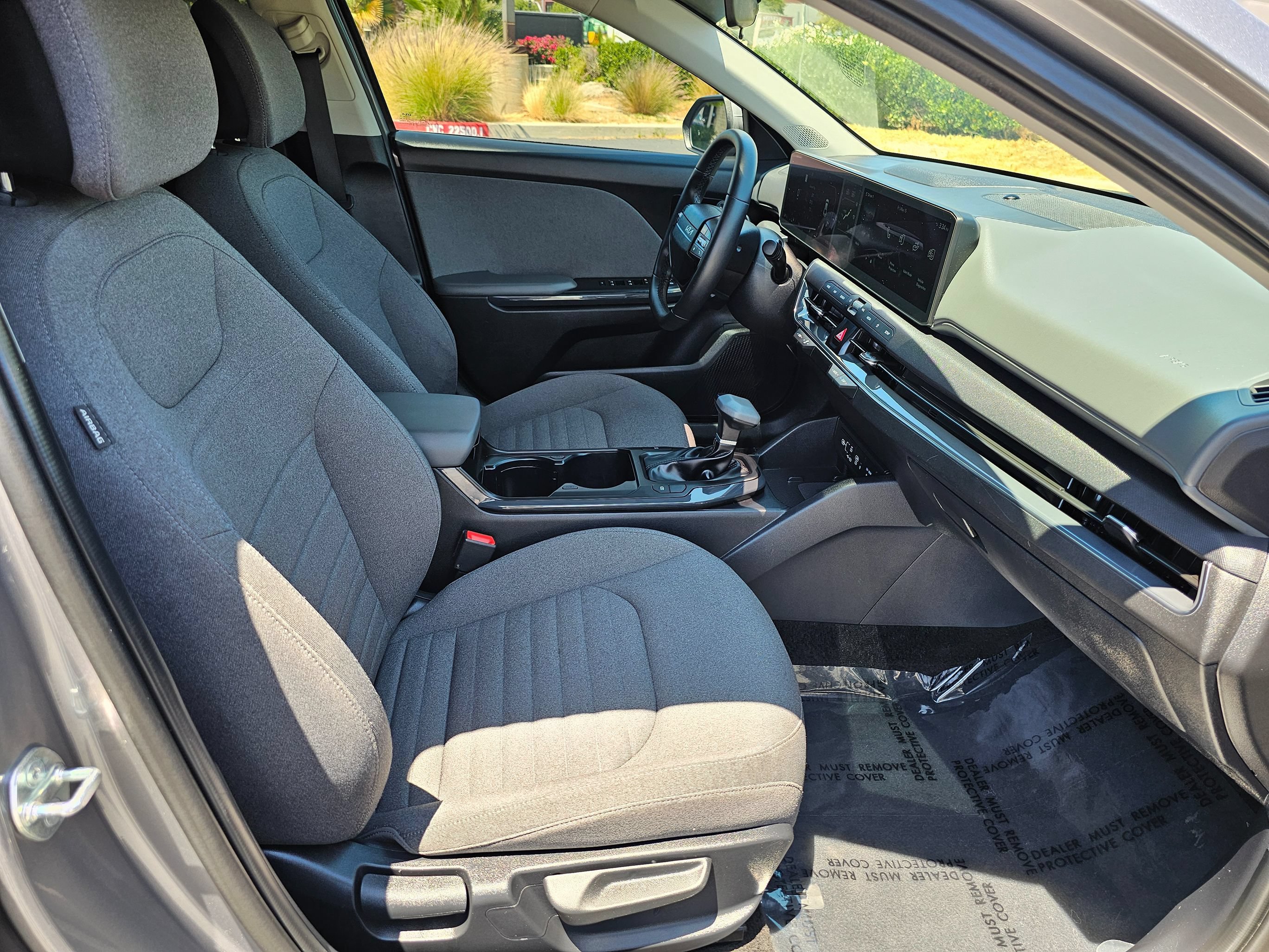 Used 2025 Kia K4 EX FWD image 28