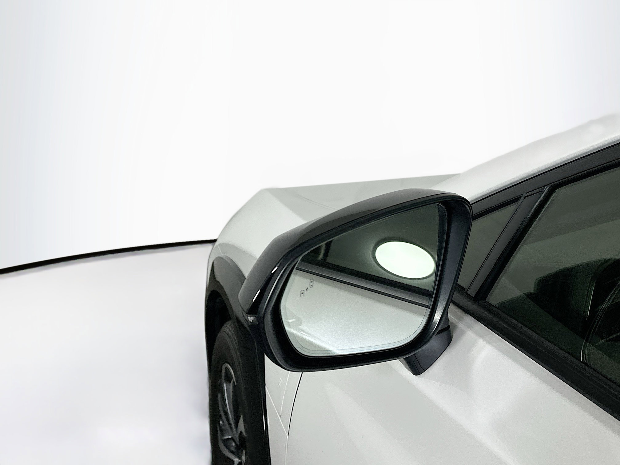 Used 2024 Lexus RZ 300e Premium w/ Accessory Package (Z1) FWD image 16