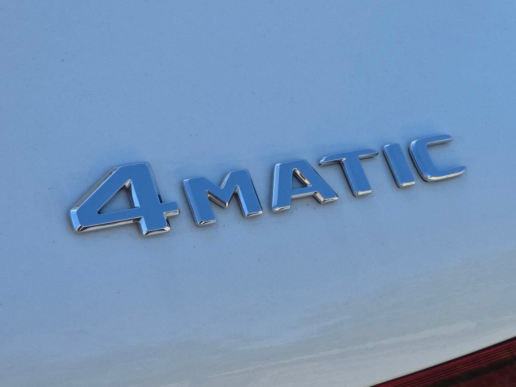 Used 2020 Mercedes-Benz GLC 300 4MATIC image 5