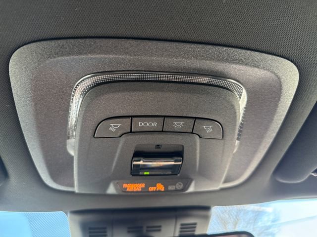 Used 2023 Toyota Crown XLE image 36