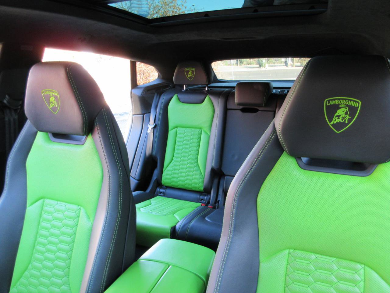 Used 2022 Lamborghini Urus image 20