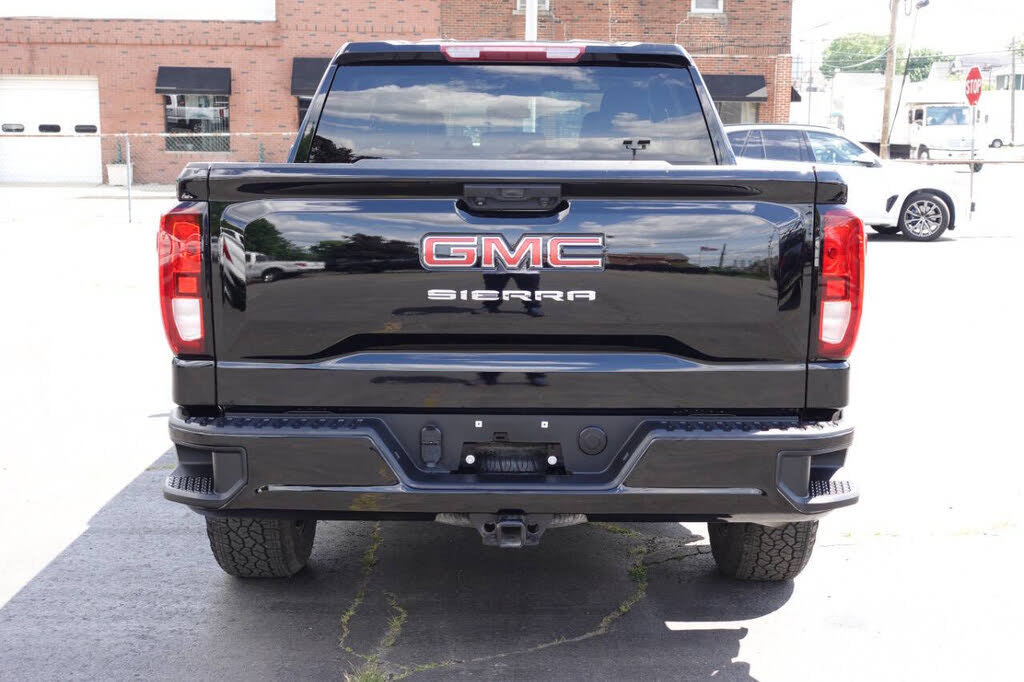 Used 2023 GMC Sierra 1500 Pro w/ Graphite Edition AWD/4WD image 9