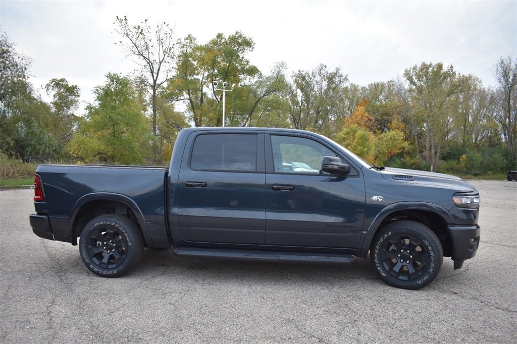 New 2026 RAM 1500 4x4 Crew Cab image 9