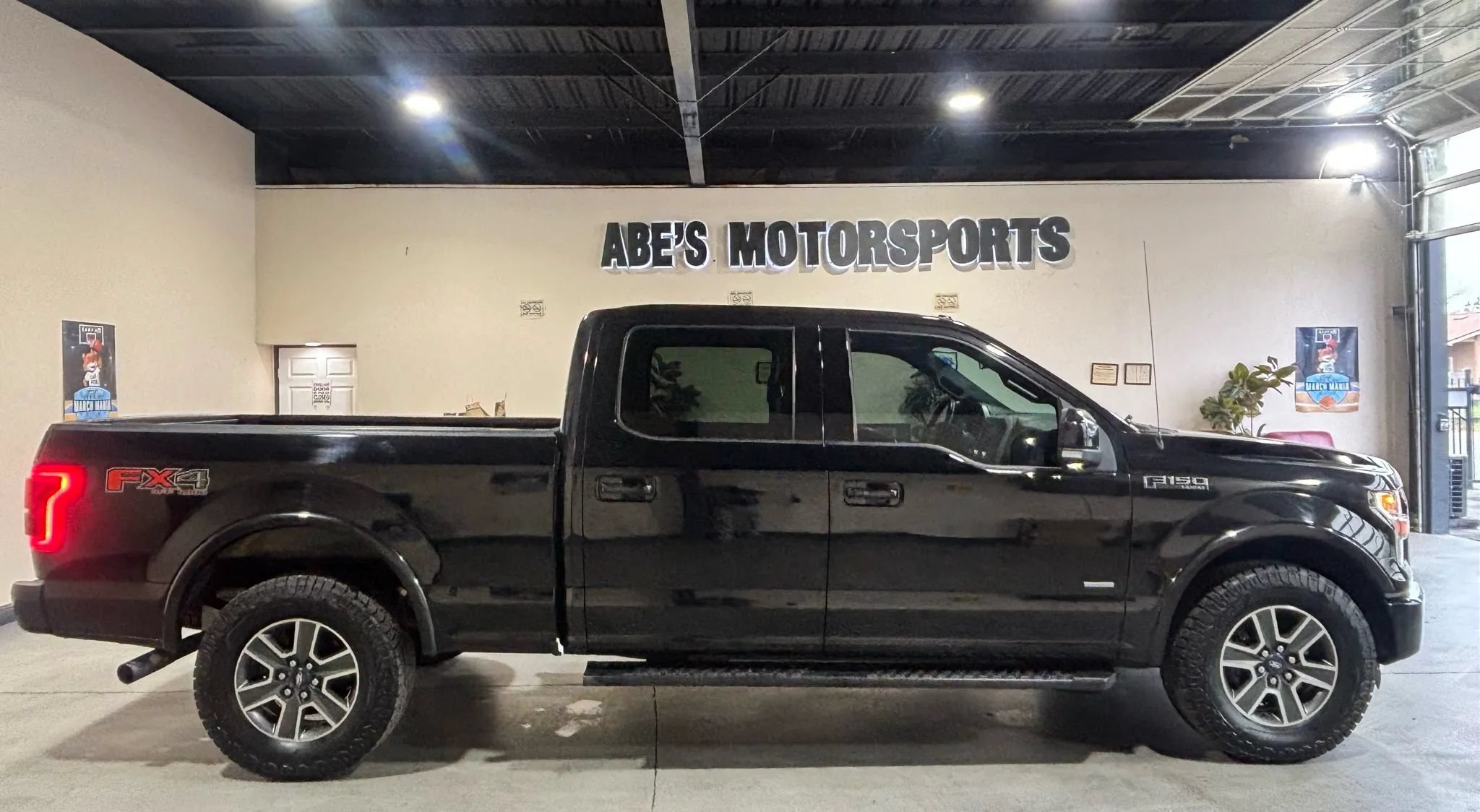 Used 2015 Ford F150 Lariat AWD/4WD image 7