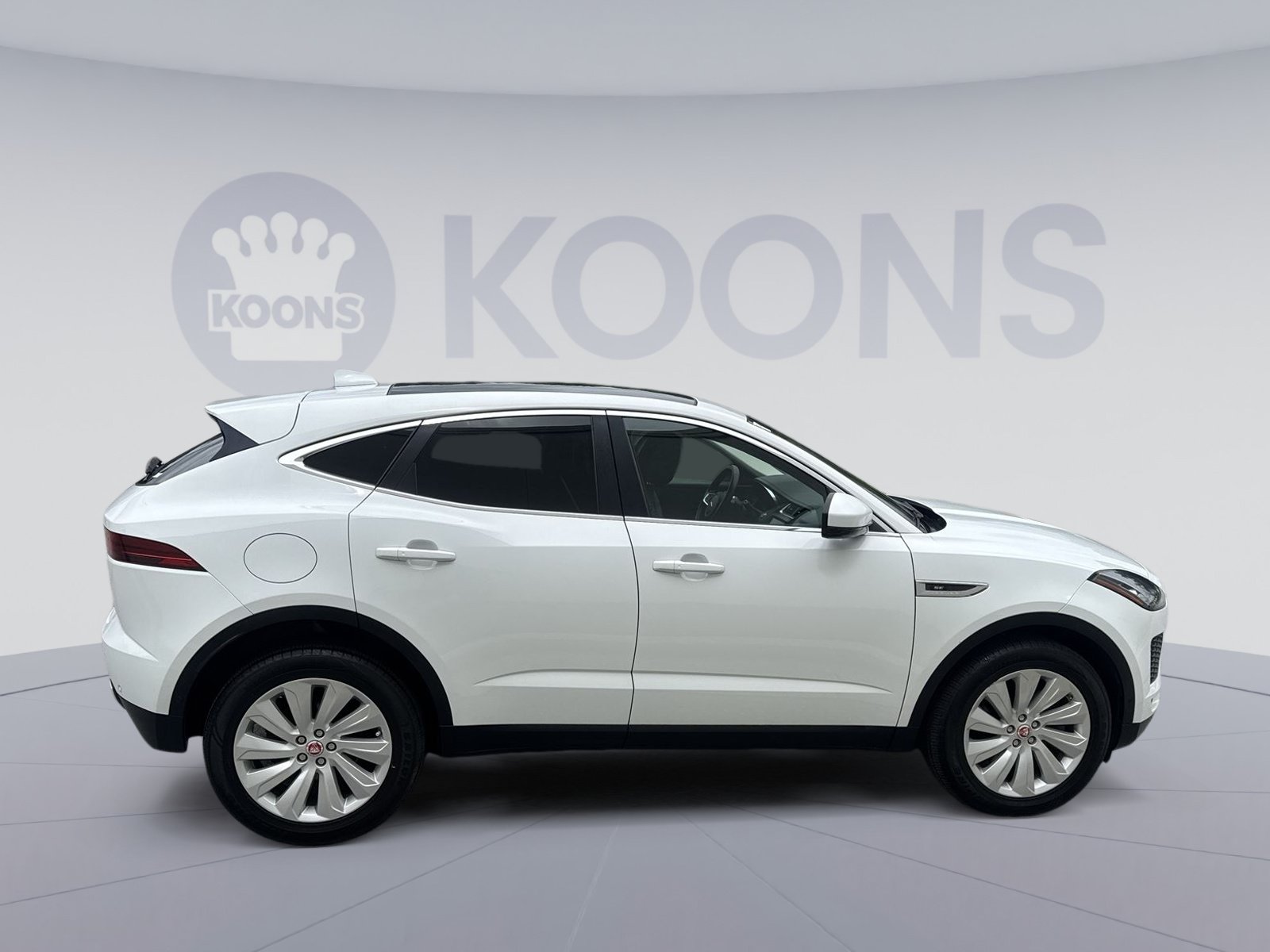 Used 2019 Jaguar E-PACE SE AWD/4WD image 8