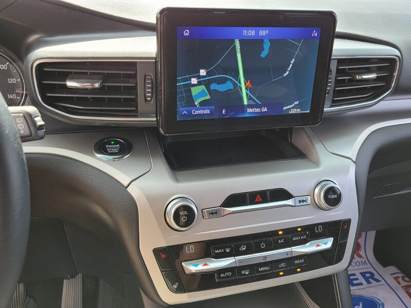 Used 2021 Ford Explorer XLT w/ Equipment Group 202A image 19