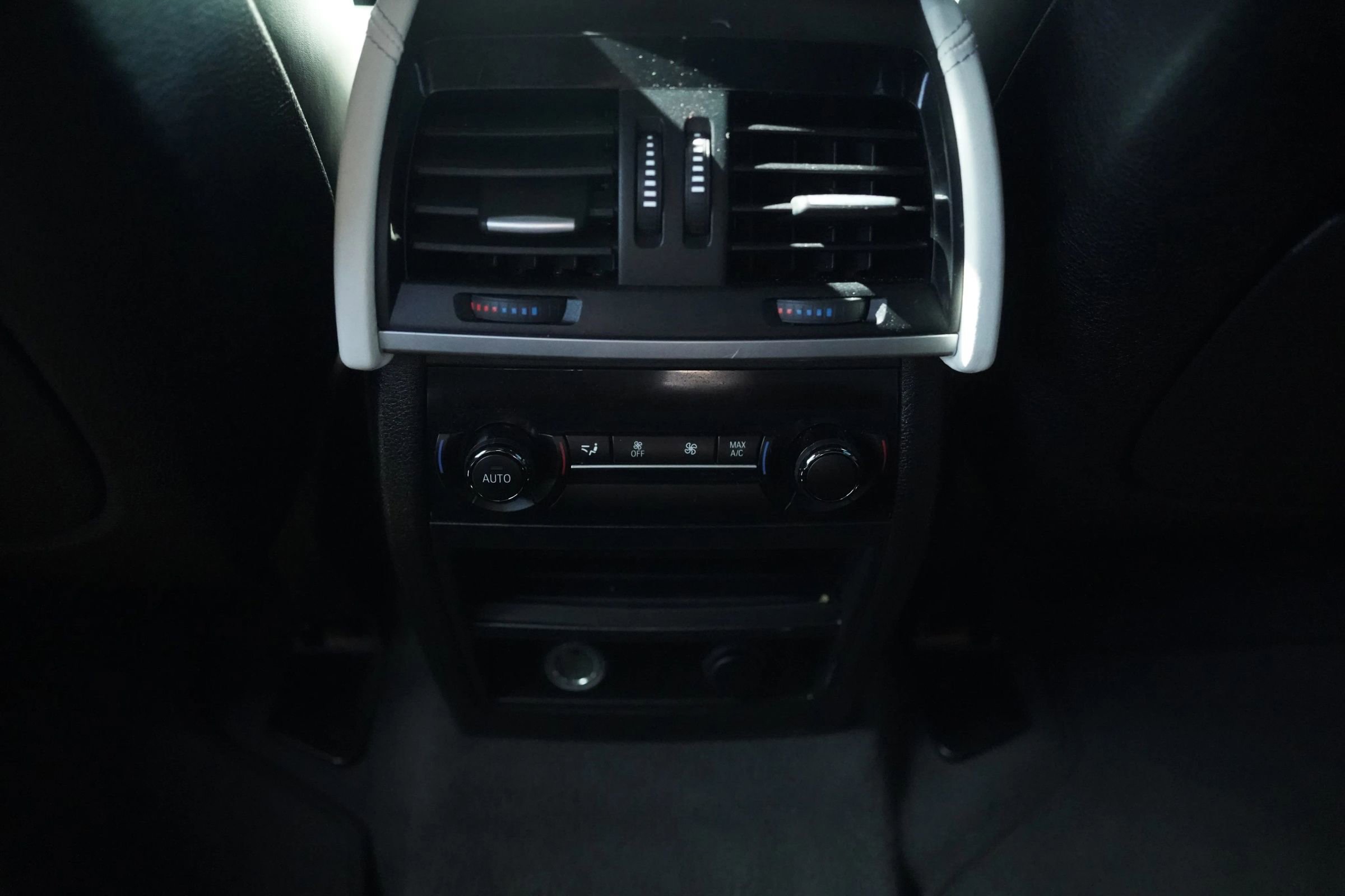 Used 2018 BMW X6 sDrive35i RWD image 32