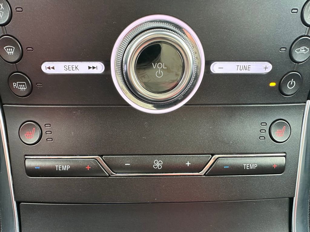 Used 2019 Ford Edge Titanium AWD/4WD image 7