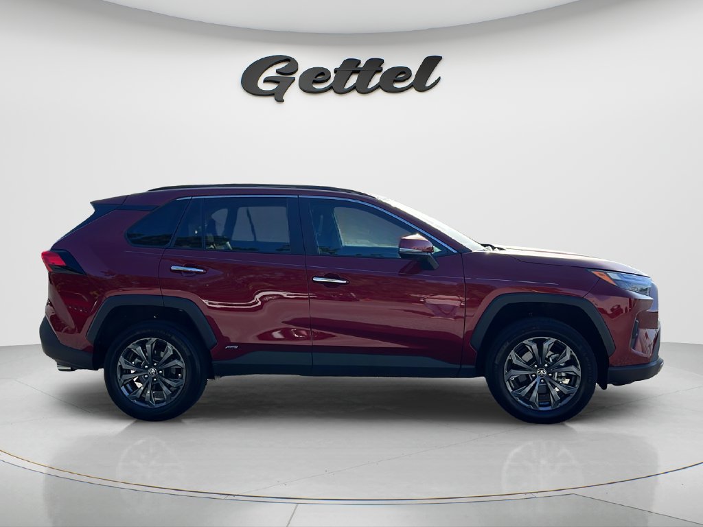 Used 2023 Toyota RAV4 Limited AWD/4WD image 4