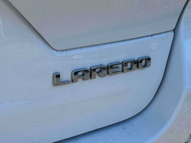 Used 2023 Jeep Grand Cherokee Laredo w/ Luxury Tech Group I AWD/4WD image 41