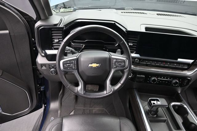 Used 2023 Chevrolet Silverado 1500 LTZ w/ LTZ Convenience Package II AWD/4WD image 27