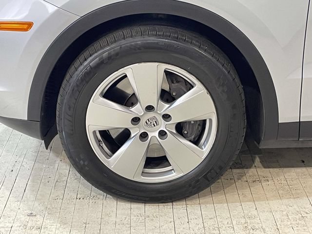 Certified 2022 Porsche Cayenne AWD/4WD image 11
