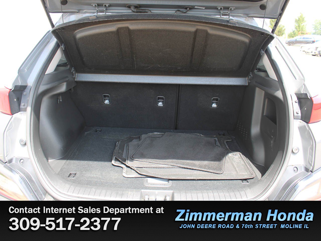 Used 2023 Hyundai Kona SEL w/ Cargo Package FWD image 6