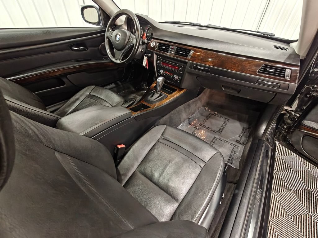 Used 2011 BMW 328i xDrive Coupe AWD/4WD image 27