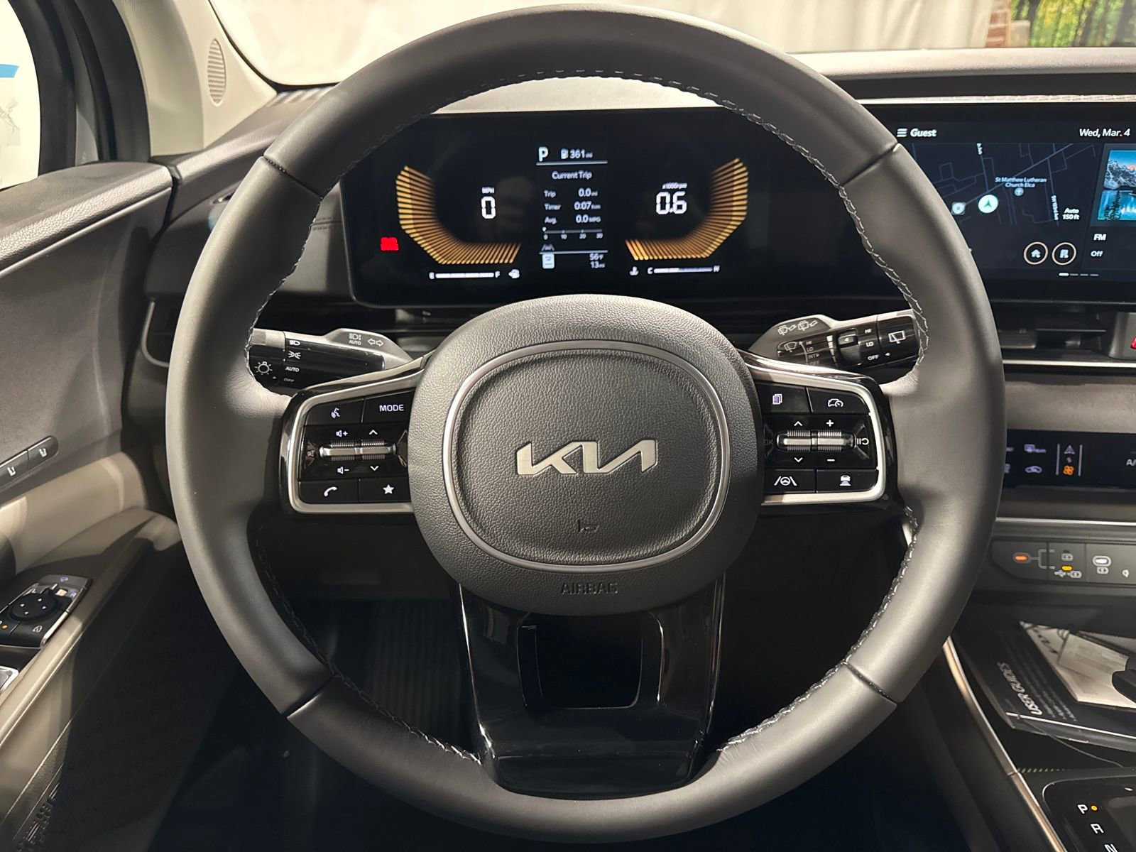 New 2026 Kia Carnival EX FWD image 22