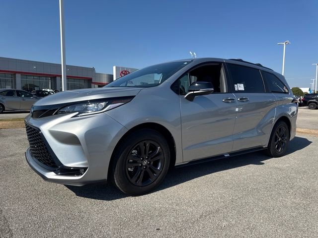 New 2025 Toyota Sienna XSE
