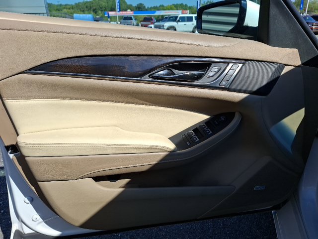 Used 2015 Cadillac CTS Luxury RWD image 11