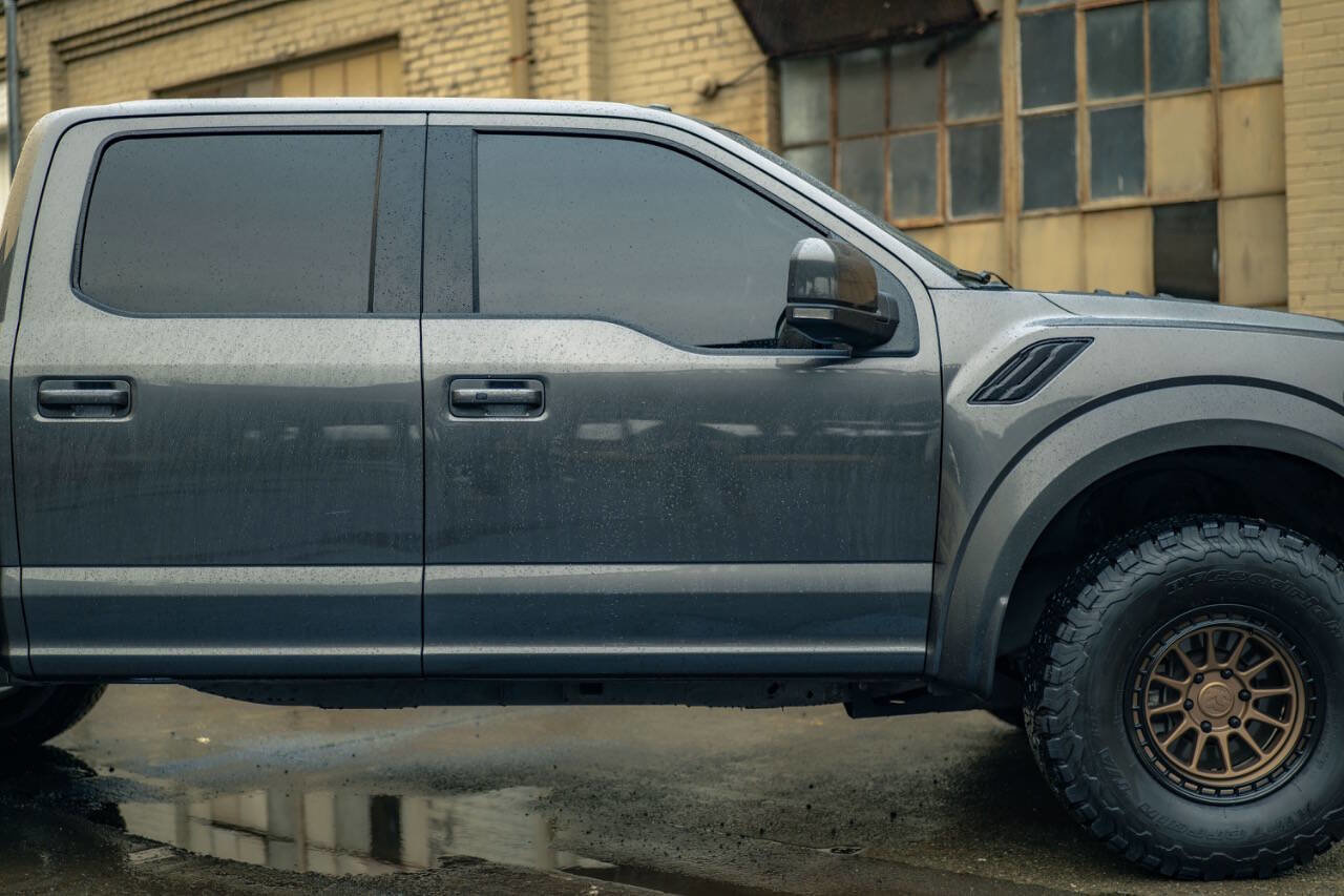 Used 2017 Ford F150 Raptor w/ Equipment Group 802A Luxury image 50