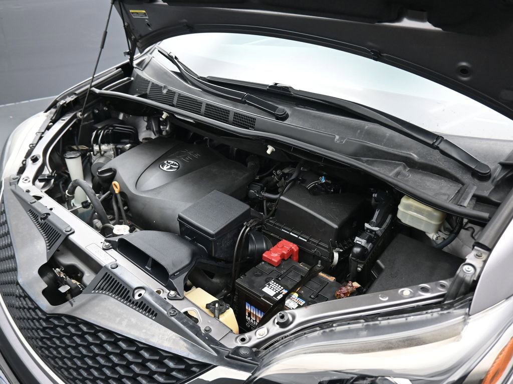 Used 2017 Toyota Sienna SE w/ SE Preferred Package image 63