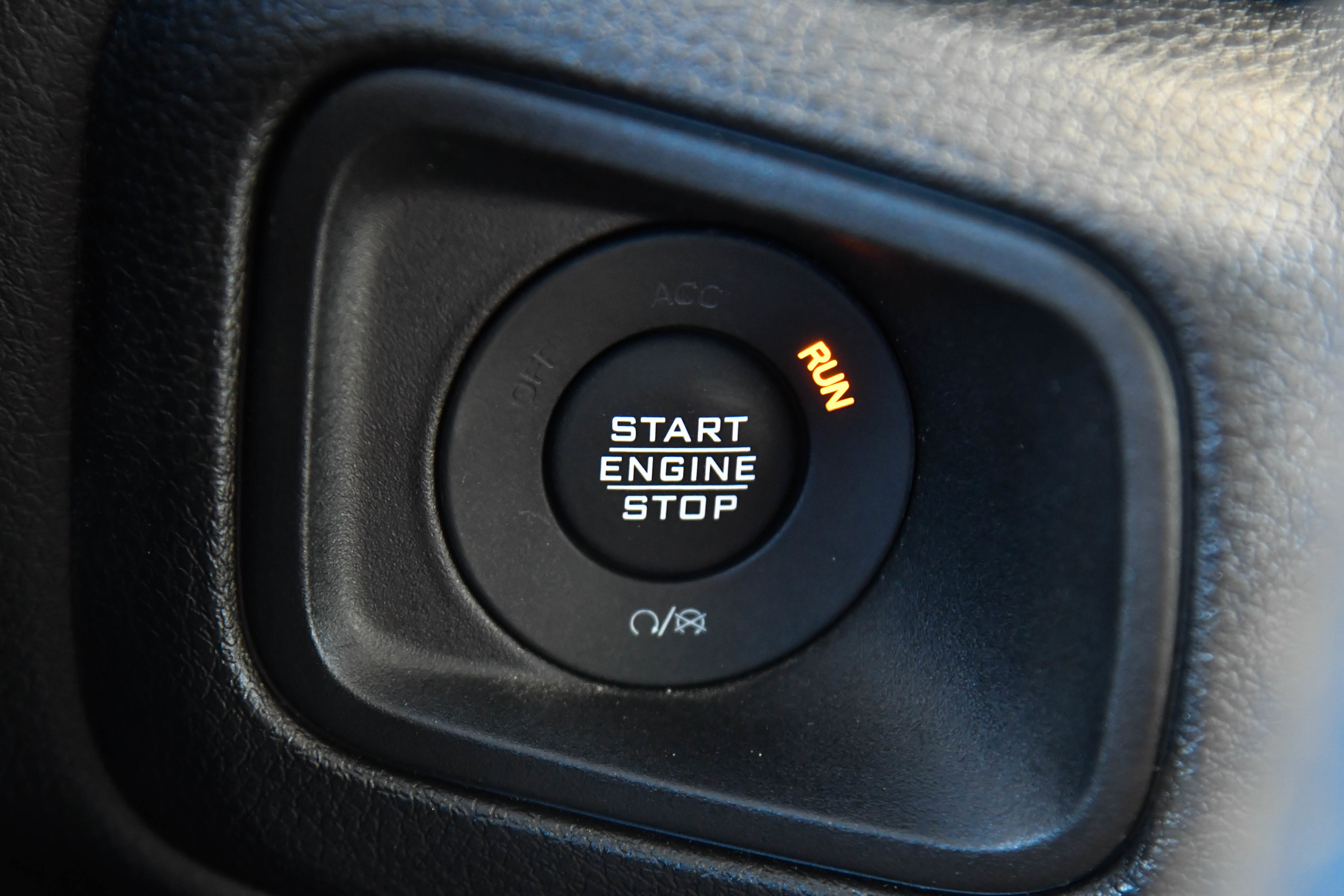 Used 2024 Jeep Wrangler Willys image 31