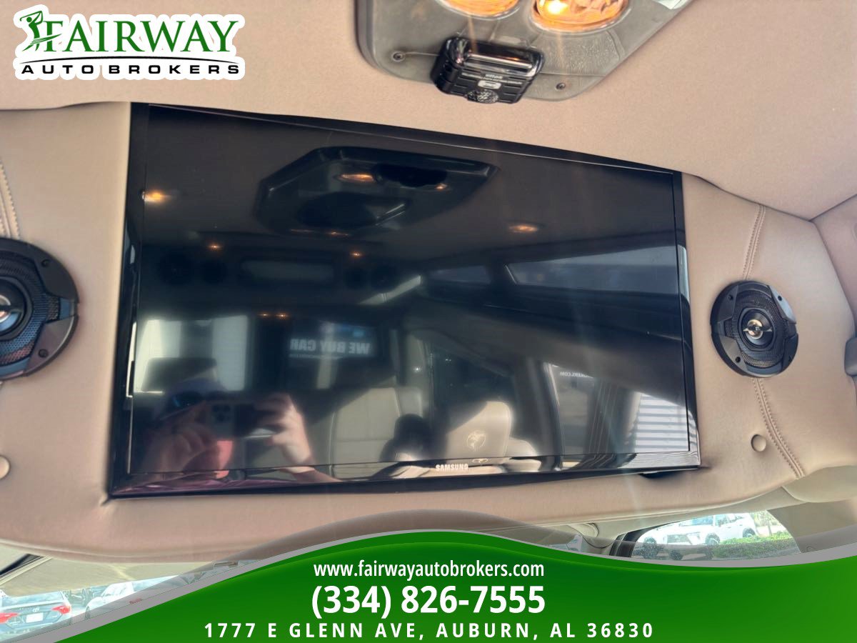 Used 2018 GMC Savana 2500 w/ Enhanced Convenience Package RWD image 25