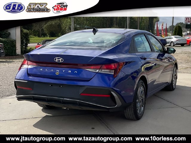 Used 2024 Hyundai Elantra SEL FWD image 7