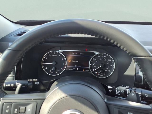 Used 2024 Nissan Pathfinder SV AWD/4WD image 12