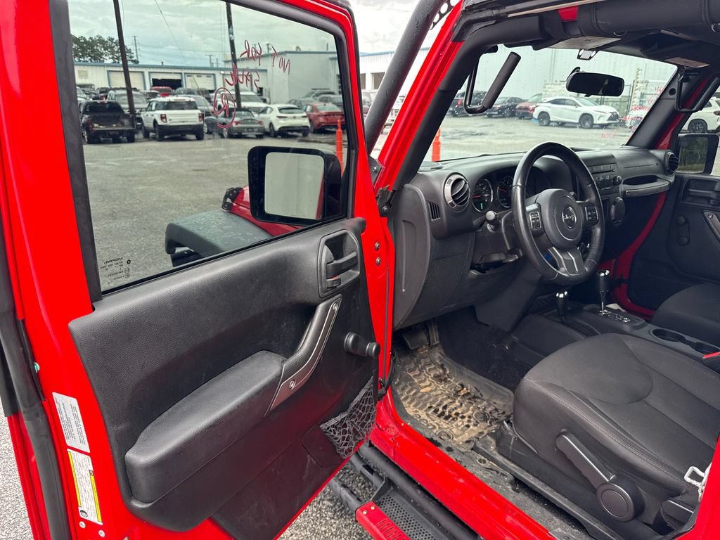 Used 2017 Jeep Wrangler Sport w/ Quick Order Package 24S AWD/4WD image 12