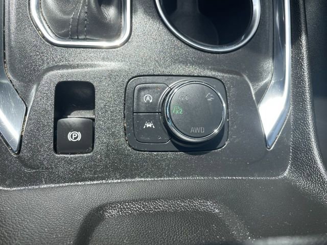 Used 2023 Chevrolet Traverse LT w/ LPO, Floor Liner Package image 17