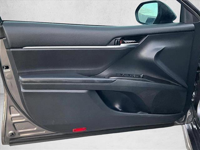 Used 2021 Toyota Camry SE w/ Convenience Package image 17