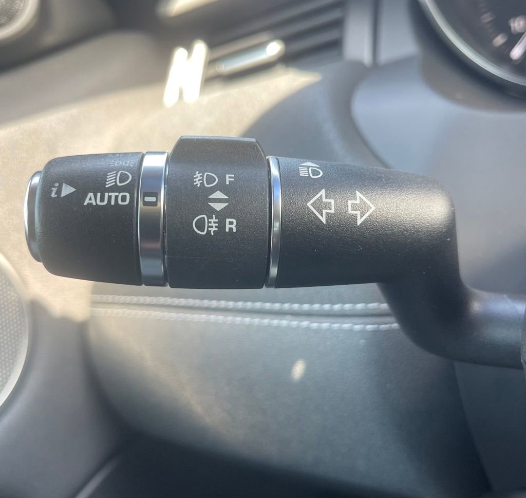 Used 2018 Land Rover Range Rover Evoque SE AWD/4WD image 21