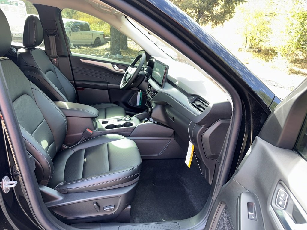 New 2026 Ford Escape Platinum image 26