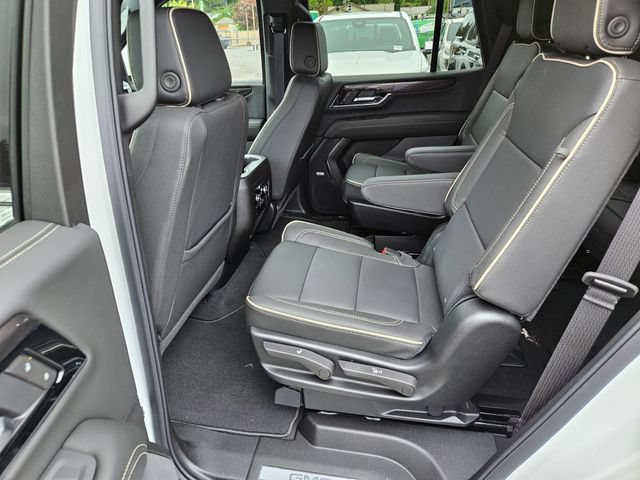 New 2026 GMC Yukon Elevation AWD/4WD image 16