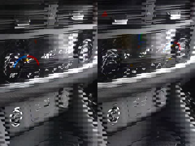 Used 2023 Nissan Rogue SV FWD image 25