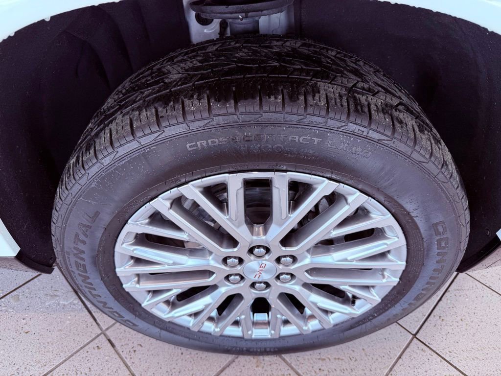 Used 2024 GMC Acadia Denali w/ LPO, Floor Liner Package image 21