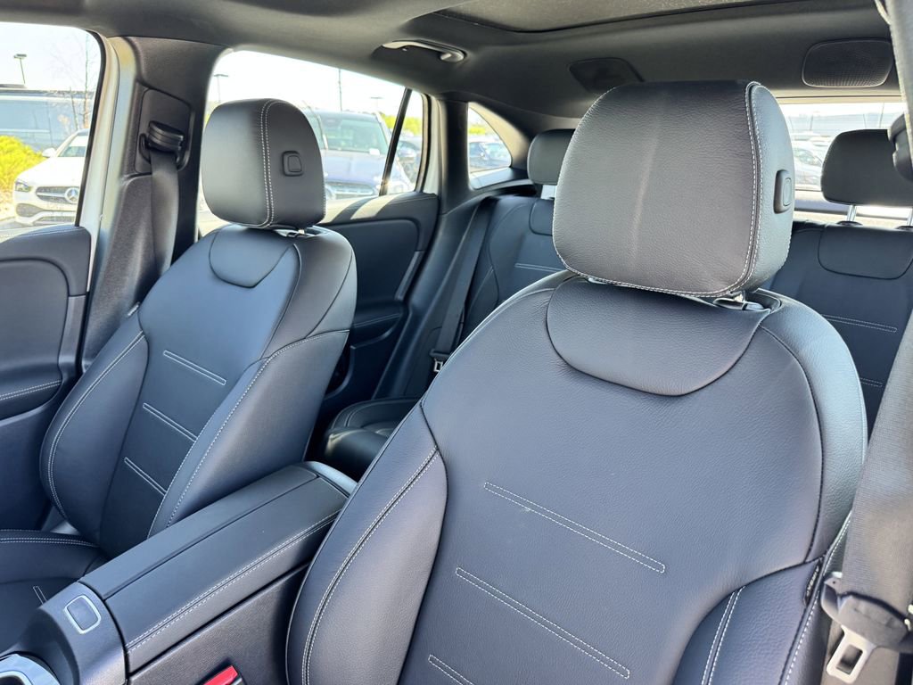 New 2025 Mercedes-Benz GLA 35 AMG 4MATIC image 22