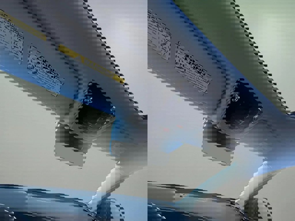 Used 2023 Kia Niro EX Touring image 16