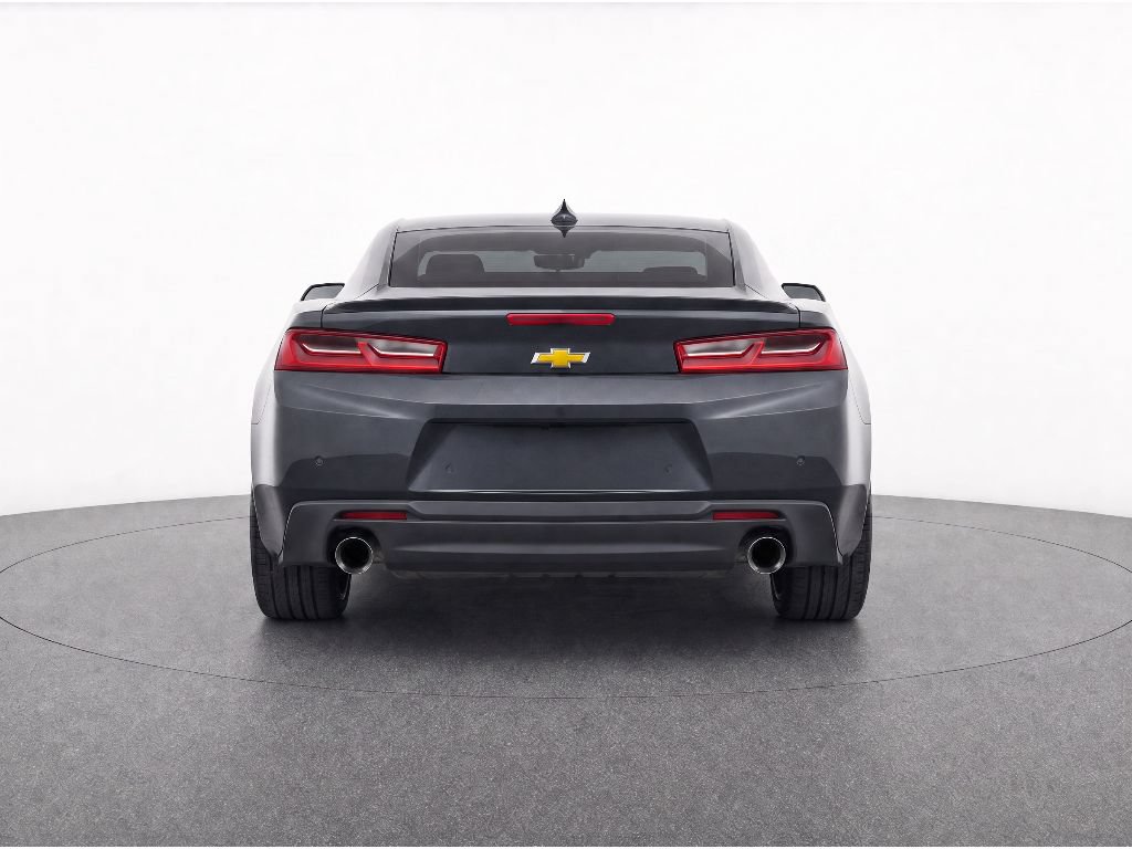 Used 2018 Chevrolet Camaro LT RWD image 7