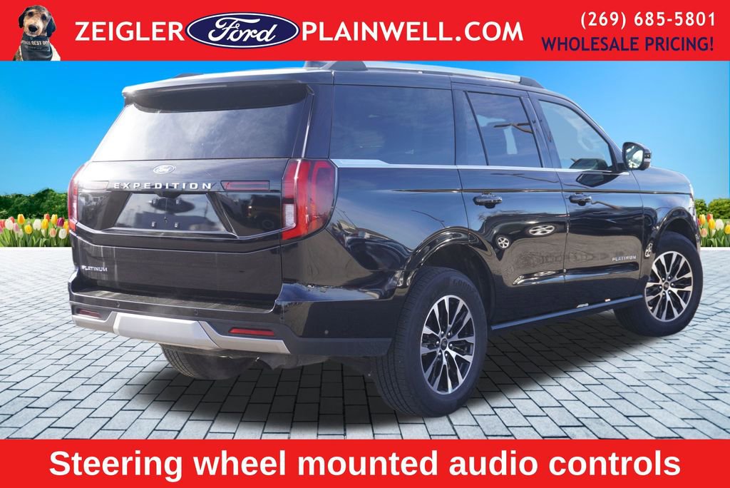 Used 2025 Ford Expedition Platinum image 8