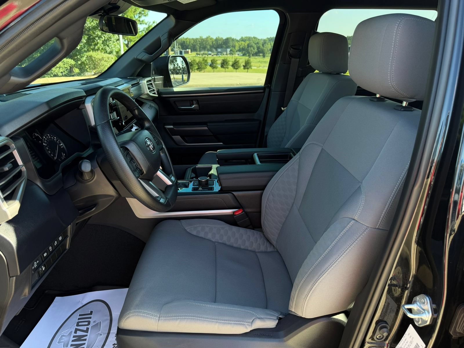 Used 2025 Toyota Tundra SR5 AWD/4WD image 12
