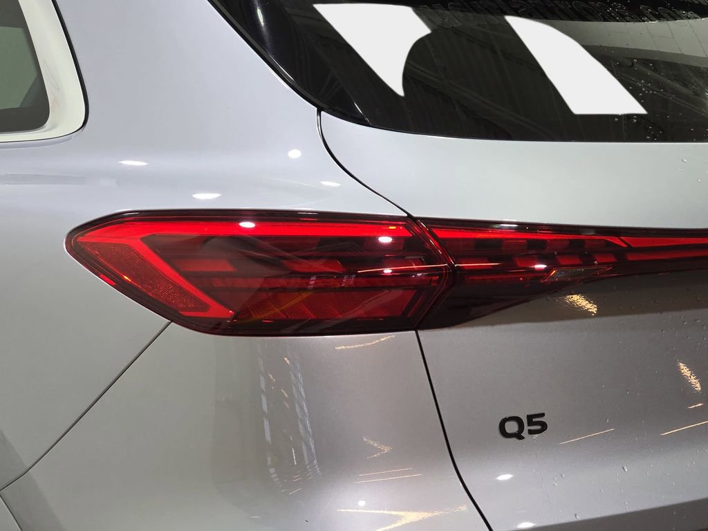 Used 2025 Audi Q5 Premium Plus w/ Premium Plus image 33