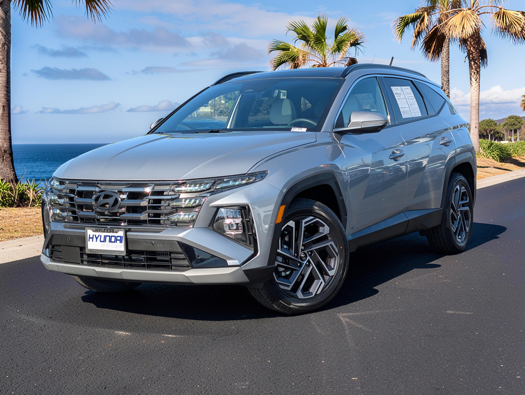 Used 2025 Hyundai Tucson Limited AWD/4WD image 3