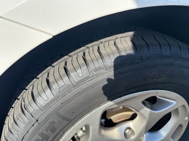 Used 2024 Chrysler Pacifica Limited image 10