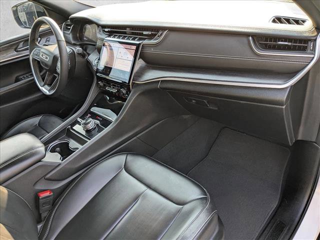 Used 2024 Jeep Grand Cherokee Limited image 22